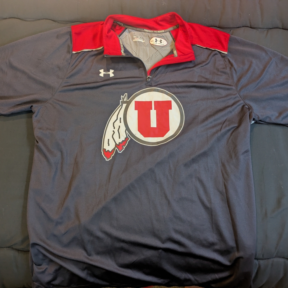 Under Armour Men's Red and Black Jersey